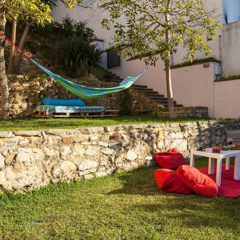 Estoril Beach House Hostel Exterior photo