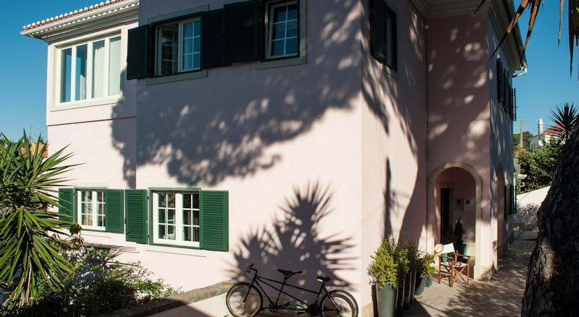 Estoril Beach House Hostel Exterior photo